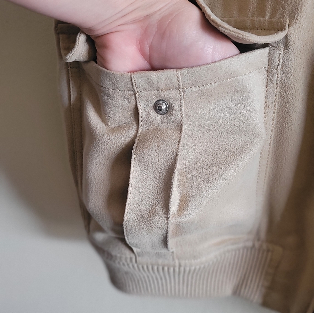 LizGolf suede full zip ribbed collar lined outdoor vest Women's L tan colored - Picture 4 of 9